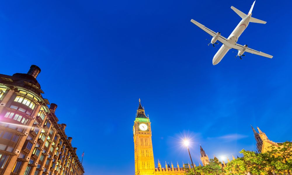 hostels/flights